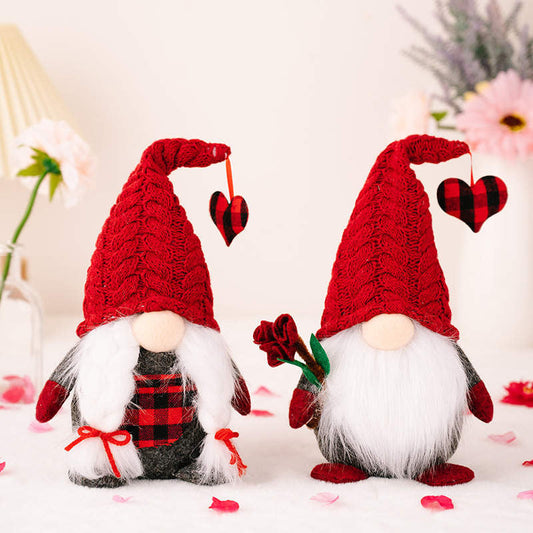 Gnome - Valentine #4 - Plaid Heart - PREORDER 12/12-12/15