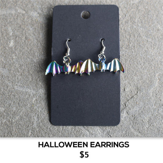 HALLOWEEN BAT EARRING