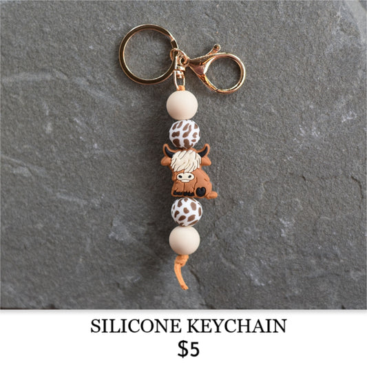 SILICONE KEYCHAIN - HIGHLAND COW